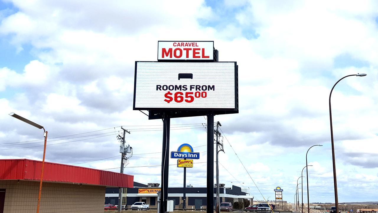 Caravel Motel Swift Current Exterior photo